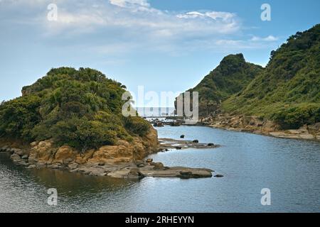 Heping Island Park, un parco con formazioni rocciose con forme speciali causate dal forte vento erodono l'area costiera nel corso degli anni, il distretto di Zhongzheng, Keelung Foto Stock