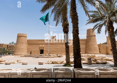 Il forte di Masmak, chiamato anche Fortezza di Masmak o Palazzo di Masmak, è un forte in argilla e mattoni di fango nel quartiere di al-Dirah di Riyadh, in Arabia Saudita Foto Stock