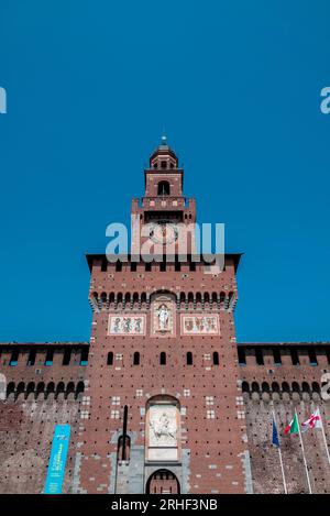 Castello Sforzesco dettagli della fortificazione medievale situata a Milano, Italia settentrionale. 08-15-2023. Costruito da Francesco Sforza Foto Stock