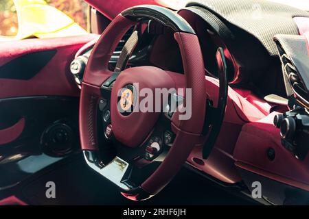 Interni Ferrari F8 Foto Stock