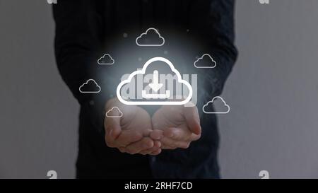 Storage di database tecnologia cloud trasferimento dati di file condivisione, cyber, informazioni sui big data per il marketing finanziario online. Foto Stock