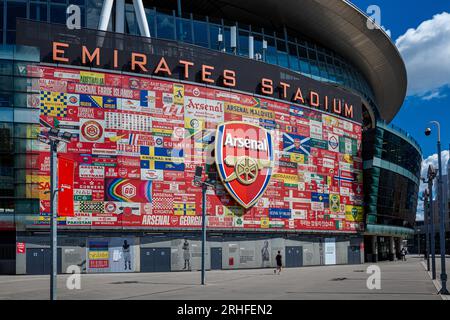 Arsenal FC Emirates Stadium Highbury London. Stadio di calcio dell'Arsenal - l'Emirates Stadium, noto anche come stadio dell'Arsenal, è stato completato nel 2006, capacità 60.704. Foto Stock