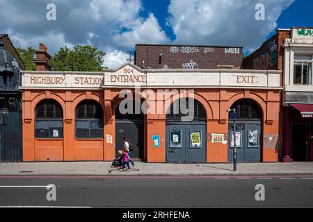 Highbury Station London - vecchio ingresso alla stazione Highbury della metropolitana di Londra. Aperto nel 1904. Ingresso in disuso alla stazione della metropolitana di Highbury a Londra. Foto Stock