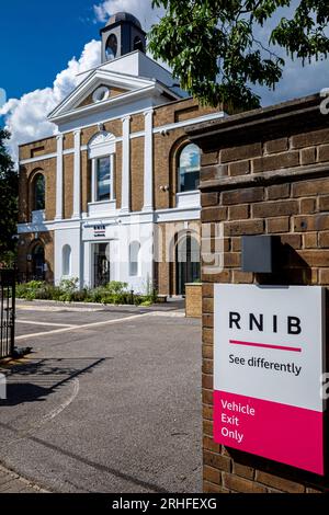 RNIB HQ London at the Grimaldi Building, 154a Pentonville Rd, Londra. Foto Stock
