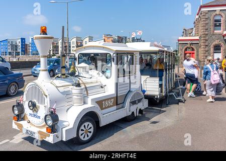 Treno le Petit, Liberation Square, St Helier, Jersey, Isole del Canale Foto Stock