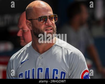 Il primo allenatore base dei Chicago Cubs Mike Napoli (55) durante una partita di baseball contro i Toronto Blue Jays domenica 13 agosto 2023, al Rogers Center di Toronto, Cananda. (Foto di Nicholas T. LoVerde/Cal Sport Media) Foto Stock