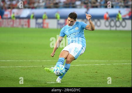 Pireo, Grecia. 16 agosto 2023. 19 JULIAN ALVAREZ del Manchester City durante i calci di rigore nel match di Supercoppa UEFA tra Manchester City e Sevilla FC al Georgios Karaiskakis Stadium il 16 agosto 2023, al Pireo, in Grecia. Credito: Agenzia fotografica indipendente/Alamy Live News Foto Stock