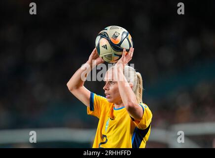 15 agosto 2023: Jonna Andersson (Svezia) controlla la palla durante una partita di semifinale della Coppa del mondo femminile FIFA, Giappone contro Spagna, a Eden Park, Auckland, nuova Zelanda. Kim Price/CSM Foto Stock