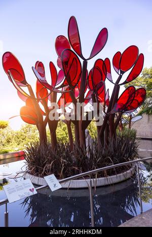 Mearno, Italia - 11 agosto 2023: Veduta del giardino degli innamorati nei Giardini Trauttmansdorff di Merano - Sud Tirolo - Italia Foto Stock