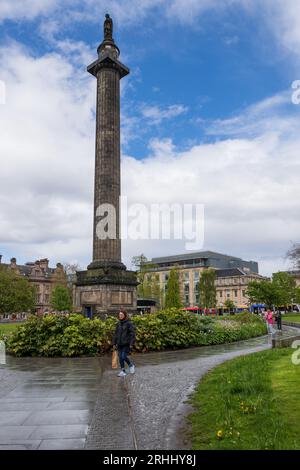 Il Melville Monument a St Andrew Square nella città di Edimburgo, Scozia, Regno Unito. Memorial Column dal 1827 a Henry Dundas, i visconte Melville. Foto Stock