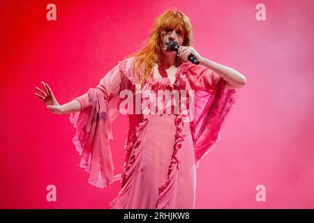 Ungheria 10 agosto 2023 Firenze Welch - Firenze + The Machine Dance Fever Tour 23 - Live allo Sziget Festival di Budapest © Andrea Ripamonti / Alamy Foto Stock