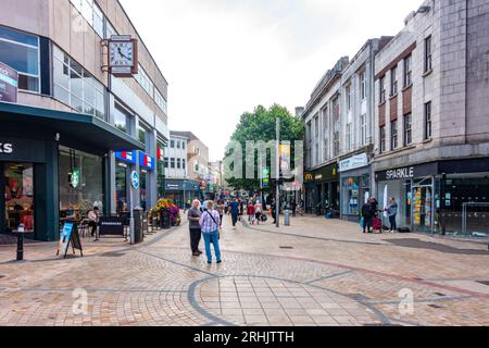 Una vista su Dudley Street nel centro di Wolverhampton. Foto Stock