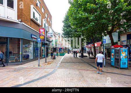 Una vista su Dudley Street nel centro di Wolverhampton. Foto Stock
