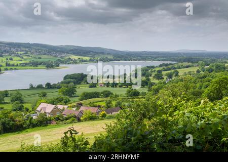 Lago Blagdon nella Yeo Valley ai piedi settentrionali delle Mendip Hills da Nemptett Thrubwell, Somerset, Inghilterra. Foto Stock