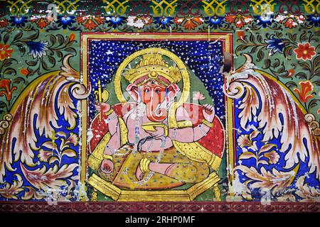 India, Rajasthan, regione di Shekhawati, villaggio di Mandawa, Jhunjhunwala Haveli, sala d'oro, dipinto che rappresenta Ganesh Foto Stock