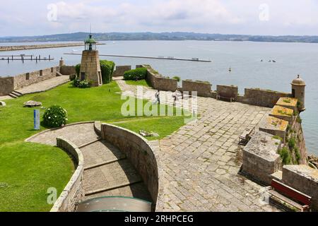 Antica fortezza Castillo de San Antón completata nel 1590 utilizzata come prigione fino al 1960 convertita in museo di archeologia nel 1968 A Coruña Galizia Spagna Foto Stock