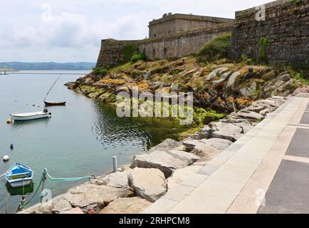 Antica fortezza Castillo de San Antón completata nel 1590 utilizzata come prigione fino al 1960 convertita in museo di archeologia nel 1968 A Coruña Galizia Spagna Foto Stock