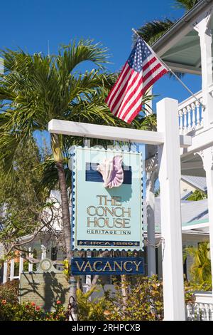 Key West, Florida, USA. Vacancy sign outside the Conch House, a historic inn on Truman Avenue, Old Town. Stock Photo