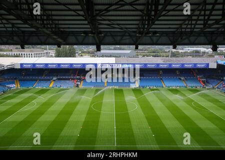 Leeds, Regno Unito. 18 agosto 2023. Una vista generale all'interno dello Stadio Elland Road davanti alla partita del campionato Sky Bet Leeds United vs West Bromwich Albion a Elland Road, Leeds, Regno Unito, 18 agosto 2023 (foto di James Heaton/News Images) a Leeds, Regno Unito il 18/8/2023. (Foto di James Heaton/News Images/Sipa USA) credito: SIPA USA/Alamy Live News Foto Stock