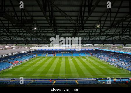 Leeds, Regno Unito. 18 agosto 2023. Una vista generale all'interno dello Stadio Elland Road davanti alla partita del campionato Sky Bet Leeds United vs West Bromwich Albion a Elland Road, Leeds, Regno Unito, 18 agosto 2023 (foto di James Heaton/News Images) a Leeds, Regno Unito il 18/8/2023. (Foto di James Heaton/News Images/Sipa USA) credito: SIPA USA/Alamy Live News Foto Stock