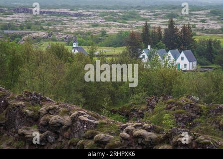 Islanda sud-occidentale all'inizio dell'estate 2021. Pingvallakirkja nel Parco Nazionale di Pingvellir (Thingvellir). Foto Stock