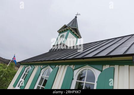 Islanda sud-occidentale all'inizio dell'estate 2021. Pingvallakirkja nel Parco Nazionale di Pingvellir (Thingvellir). Foto Stock