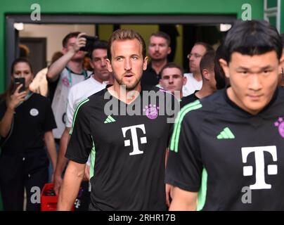 Harry Kane del Bayern Monaco prima della partita di Bundesliga al Weser Stadium di Brema. Data immagine: Venerdì 18 agosto 2023. Foto Stock