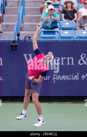 Mason, Ohio, USA. 18 agosto 2023. Venerdì, round del Western and Southern Open presso il Lindner Family Tennis Center, Mason, Ohio. (Immagine di credito: © Scott Stuart/ZUMA Press Wire) SOLO USO EDITORIALE! Non per USO commerciale! Crediti: ZUMA Press, Inc./Alamy Live News Foto Stock