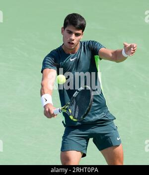 Ohio, USA. 18 agosto 2023. 18 agosto 2023: Carlos Alcaraz (ESP) ha sconfitto Max Purcell (AUS) 4-6, 6-3, 6-4, al Western & Southern Open, giocando al Lindner Family Tennis Center di Mason, Ohio. © Leslie Billman/Tennisclix/CSM credito: Cal Sport Media/Alamy Live News Foto Stock