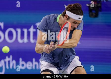 Mason, Ohio, USA. 18 agosto 2023. Venerdì, round del Western and Southern Open presso il Lindner Family Tennis Center, Mason, Ohio. (Immagine di credito: © Scott Stuart/ZUMA Press Wire) SOLO USO EDITORIALE! Non per USO commerciale! Crediti: ZUMA Press, Inc./Alamy Live News Foto Stock