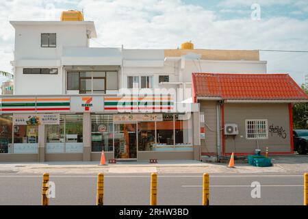 Kenting, Taiwan - 14 marzo 2023: Minimarket Kenting City 7-Eleven Foto Stock