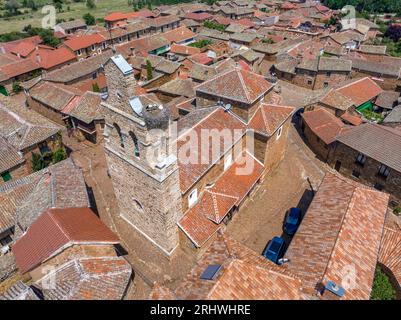 Chiesa di Santa Maria Maddalena a Castrillo de Polvazares nella provincia di Leon, regione di El Bierzo. Considerata una delle città più belle del mondo Foto Stock