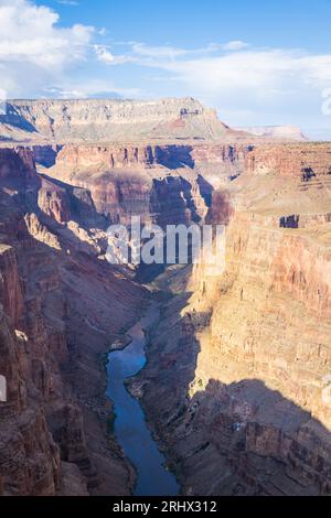 Una vista panoramica del Grand Canyon dal remoto bordo nord che si affaccia su Toroweap in Arizona. Foto Stock