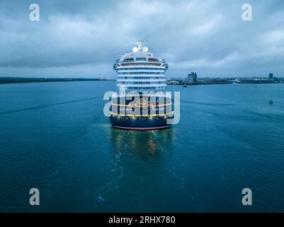 Disney Dream è una nave da crociera gestita dalla Disney Cruise Line, parte della Walt Disney Company. Arrivo a Southampton. Foto Stock