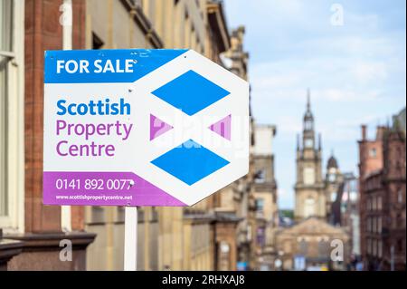 Scottish Property Centre Consiglio per agenti immobiliari in vendita, Glasgow, Scozia, Regno Unito , Europa Foto Stock