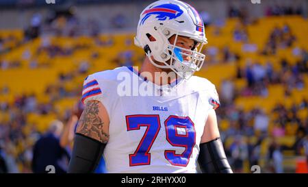 Pittsburgh, Pennsylvania, USA. 19 agosto 2023. Spencer Brown n. 79 durante la partita tra Steelers e Bills a Pittsburgh, Pennsylvania. Jason Pohuski/CSM/Alamy Live News Foto Stock