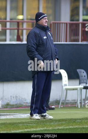 Milano Italia 2002-12-01 : Carlo Mazzone, allenatore di Brescia, durante la partita FC Inter-FC Brescia Foto Stock