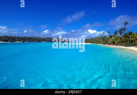 Panorama dalla laguna di Aitutaki, dalle isole Cook, nel Pacifico meridionale. Foto Stock