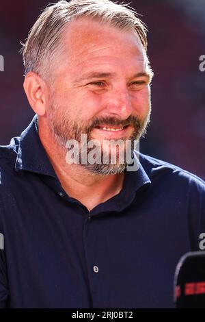 Utrecht, Paesi Bassi. 20 agosto 2023. UTRECHT, PAESI BASSI - 20 AGOSTO: Allenatore Michael Silberbauer dell'FC Utrecht durante la partita olandese Eredivisie tra FC Utrecht e SC Heerenveen allo Stadion Galgenwaard il 20 agosto 2023 a Utrecht, Paesi Bassi. (Foto di /Orange Pictures) credito: Orange Pics BV/Alamy Live News Foto Stock