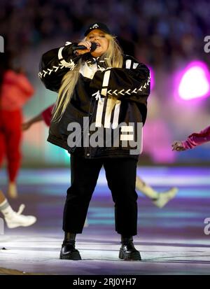 Tons ed io ci esibiamo durante la cerimonia di chiusura prima della finale della Coppa del mondo femminile FIFA allo Stadium Australia, Sydney. Data foto: Domenica 20 agosto 2023. Foto Stock