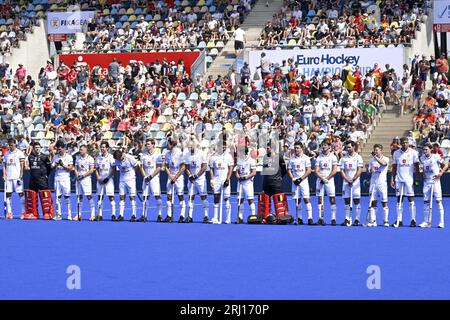 Monchengladbach, Germania. 20 agosto 2023. I Red Lions raffigurati all'inizio di una partita di hockey tra la nazionale belga di hockey delle Red Panthers e l'Italia, sabato 19 agosto 2023 a Monchengladbach, Germania, partita 1/3 nella fase a biliardo dei campionati europei di hockey femminile. I campionati EuroHockey 2023 si svolgono dal 18 al 27 agosto 2023. BELGA PHOTO DIRK WAEM Credit: Belga News Agency/Alamy Live News Foto Stock