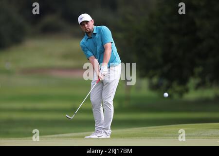 Alex Fitzpatrick gioca la terza buca durante il quarto giorno dell'ISPS Handa World Invitational al Galgorm Castle Golf Club nella contea di Antrim, Irlanda del Nord. Data foto: Domenica 20 agosto 2023. Foto Stock