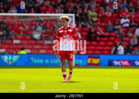 Oakwell Stadium, Barnsley, Inghilterra - 19 agosto 2023 Callum Styles (20) di Barnsley - durante la partita Barnsley contro Oxford United, Sky Bet League One, 2023/24, Oakwell Stadium, Barnsley, Inghilterra - 19 agosto 2023 crediti: Mathew Marsden/WhiteRosePhotos/Alamy Live News Foto Stock