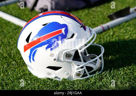 Pittsburgh, Pennsylvania, USA. 19 agosto 2023. 19 agosto 2023: Casco dei Buffalo Bills durante la gara di pre-stagione tra Pittsburgh Steelers e Buffalo Bills a Pittsburgh, Pennsylvania, all'Acrisure Stadium. Brook Ward/AMG. (Immagine di credito: © AMG/AMG via ZUMA Press Wire) SOLO USO EDITORIALE! Non per USO commerciale! Foto Stock