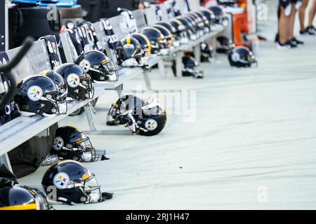 Pittsburgh, Pennsylvania, USA. 19 agosto 2023. 19 agosto 2023: Steelers Helmets durante la gara di pre-stagione Pittsburgh Steelers contro Buffalo Bills a Pittsburgh, Pennsylvania, all'Acrisure Stadium. Brook Ward/AMG. (Immagine di credito: © AMG/AMG via ZUMA Press Wire) SOLO USO EDITORIALE! Non per USO commerciale! Foto Stock