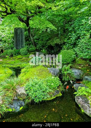 Vista panoramica nel bellissimo tempio Hase-dera di Kamakura. Kanagawa, Giappone. Foto Stock