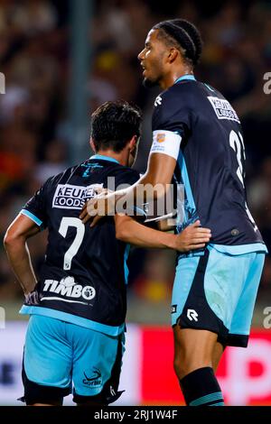 DEVENTER, PAESI BASSI - 19 AGOSTO: Daryl van Mieghem (FC Volendam) segna il 3-1 durante la partita Eredivisie di Go Ahead Eagles e FC Volendam a de Foto Stock