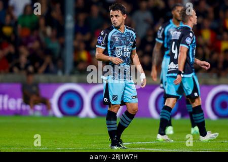 DEVENTER, PAESI BASSI - 19 AGOSTO: Daryl van Mieghem (FC Volendam) durante la partita Eredivisie di Go Ahead Eagles e FC Volendam a de Adelaarshorst Foto Stock