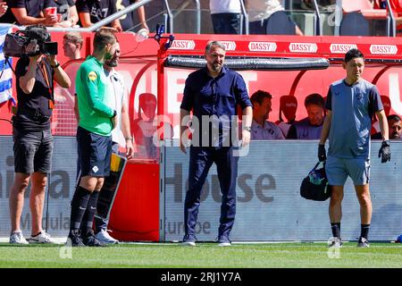 UTRECHT, PAESI BASSI - 20 AGOSTO: Allenatore Michael Silberbauer (FC Utrecht) durante la partita Eredivisie dell'FC Utrecht e dell'SC Heerenveen al de Galgen Foto Stock