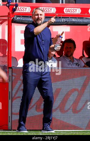 UTRECHT, PAESI BASSI - 20 AGOSTO: Allenatore Michael Silberbauer (FC Utrecht) durante la partita Eredivisie dell'FC Utrecht e dell'SC Heerenveen al de Galgen Foto Stock